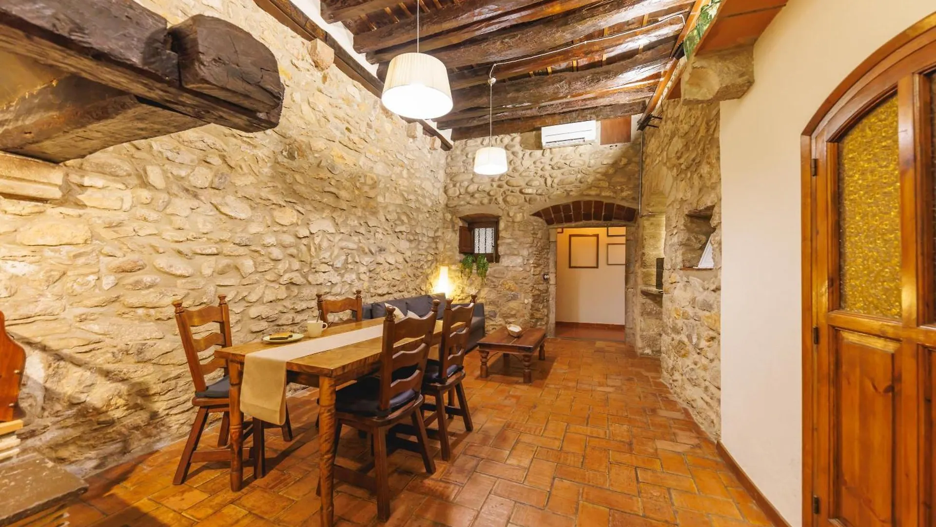 Apartamento Bravissimo Girona 1593, Medieval Charm España